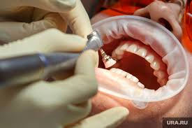 implantaciya-zubov-po-lunnomu-kalendaryu