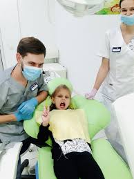 ustanovka-implantov-zubov
