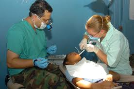 ustanovka-zubnogo-implanta